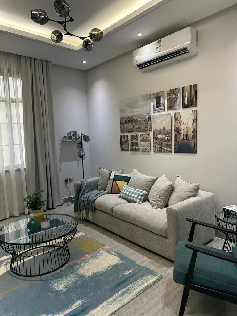 Modern Appartements With Private Entry Riyadh Bagian luar foto
